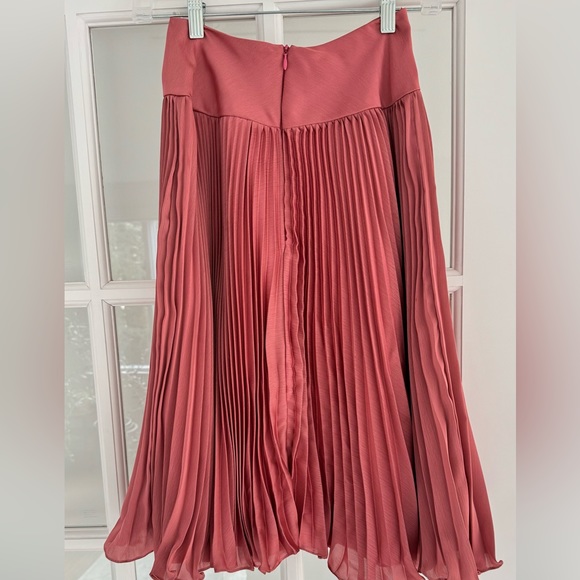 Lazaro plated skirt size 4 beautiful peach fuzz silk skirt - Picture 3 of 13